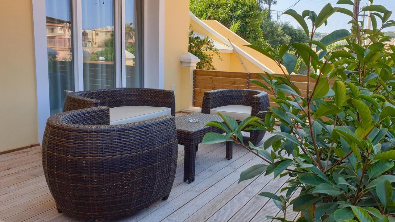 Helen Apartments & Studios Agios Stefanos Avliotes  Bagian luar foto