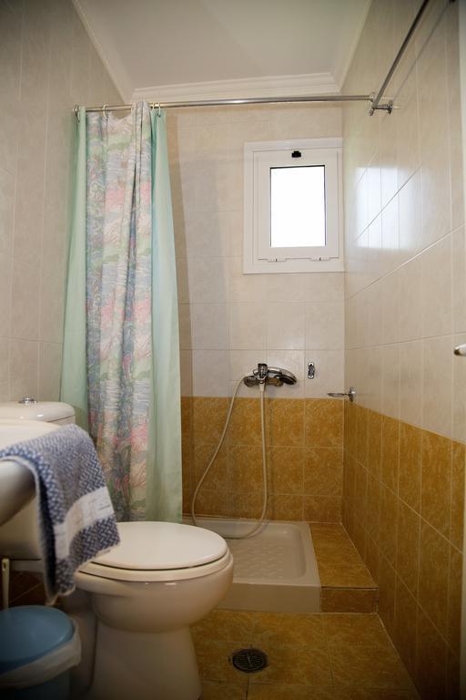 Helen Apartments & Studios Agios Stefanos Avliotes  Bagian luar foto