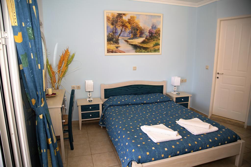 Helen Apartments & Studios Agios Stefanos Avliotes  Bagian luar foto